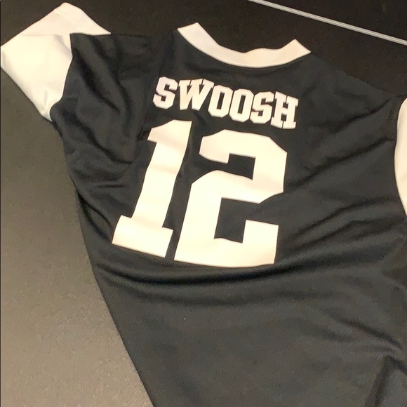 Nike dri fit SWOOSH special edition shirt #12 - Picture 3 of 4